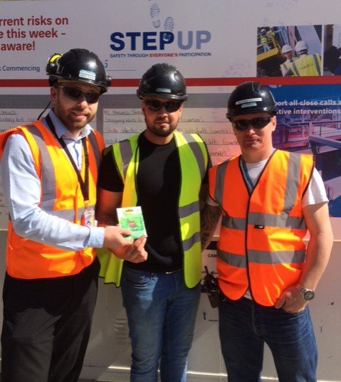 上个月的危险观察员奖颁给了马特·汉恩