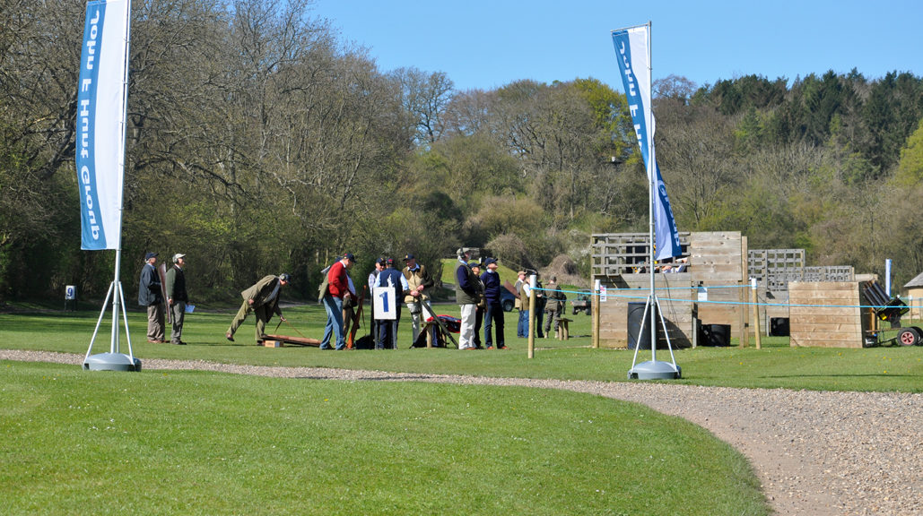 赞助了约翰F亨特欧宝不给提款