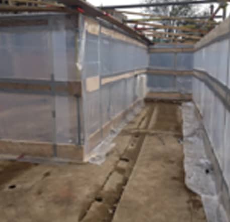 石棉去除 - 管道工作