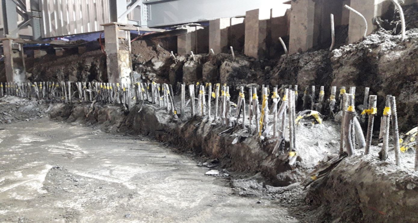 泰晤士河田径隧道中部克拉希尔街